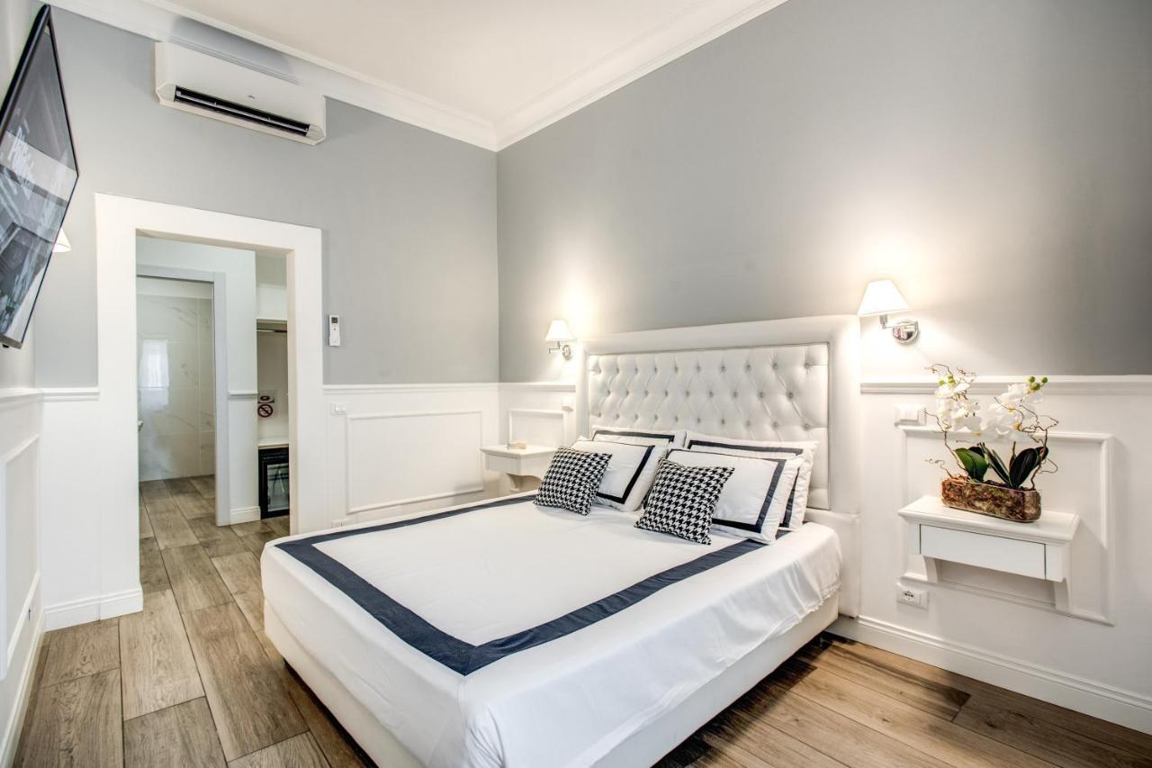 Just For Us - Piazza Di Spagna Affittacamere 3*