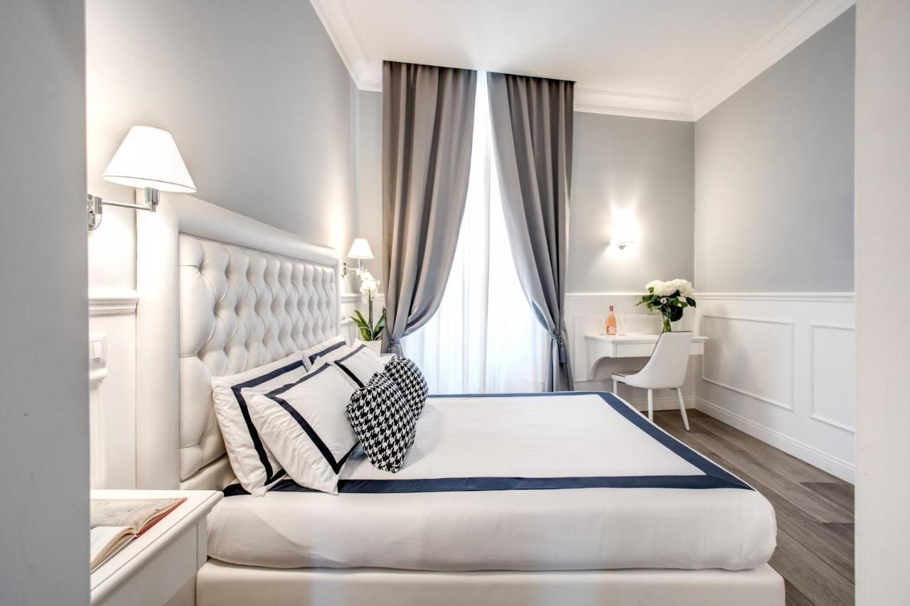 Just For Us - Piazza Di Spagna Affittacamere 3*