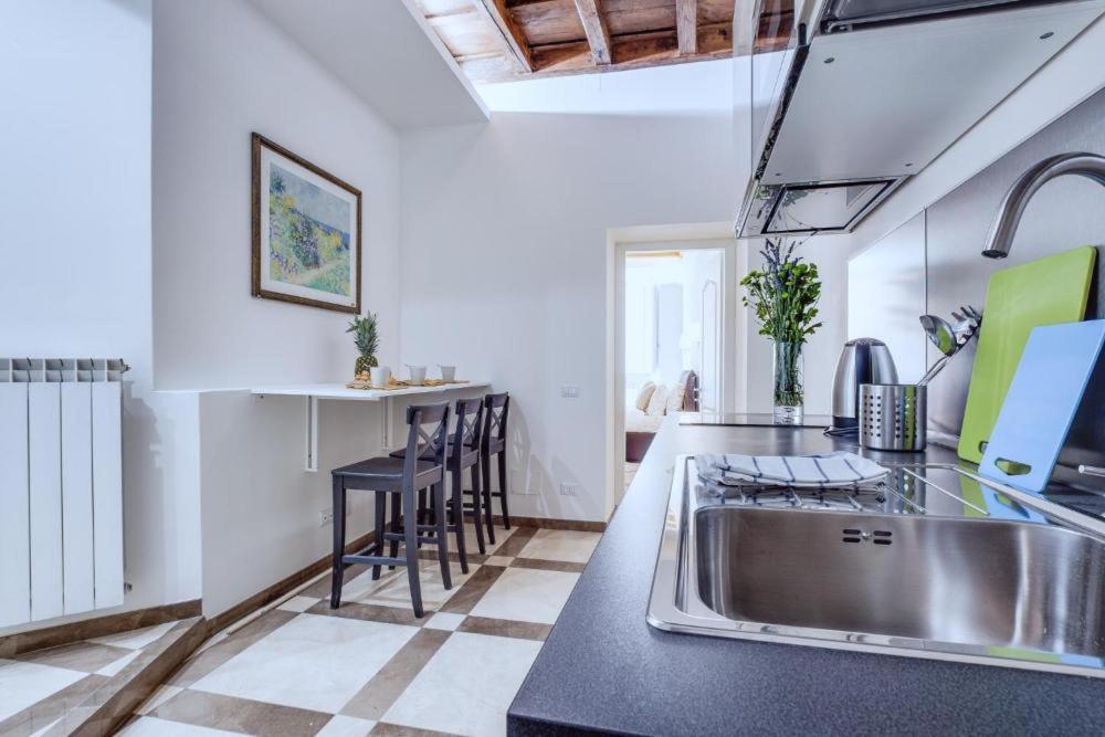Iflat Trevi's Stylish Paradise Apartamento