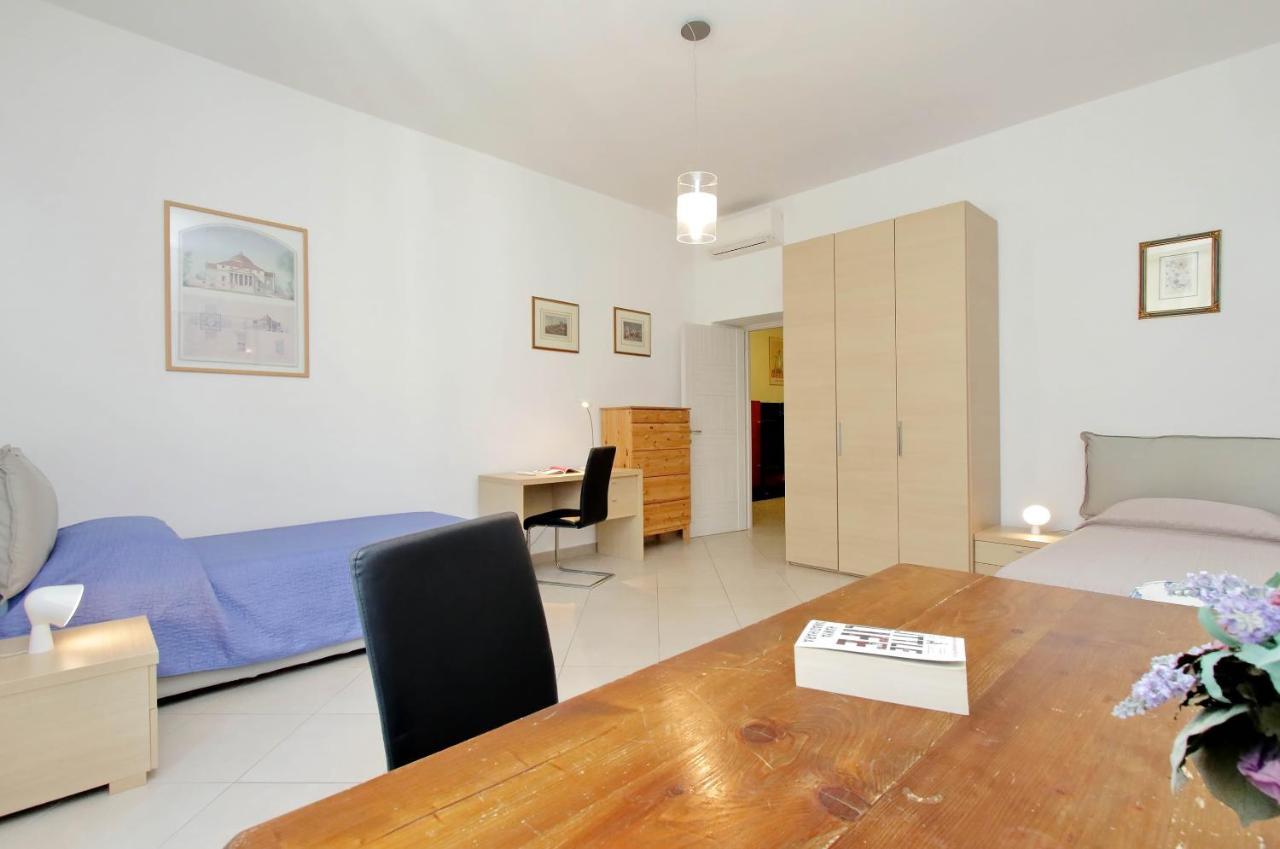 Via Cola Di Rienzo 285 Apartamento Roma