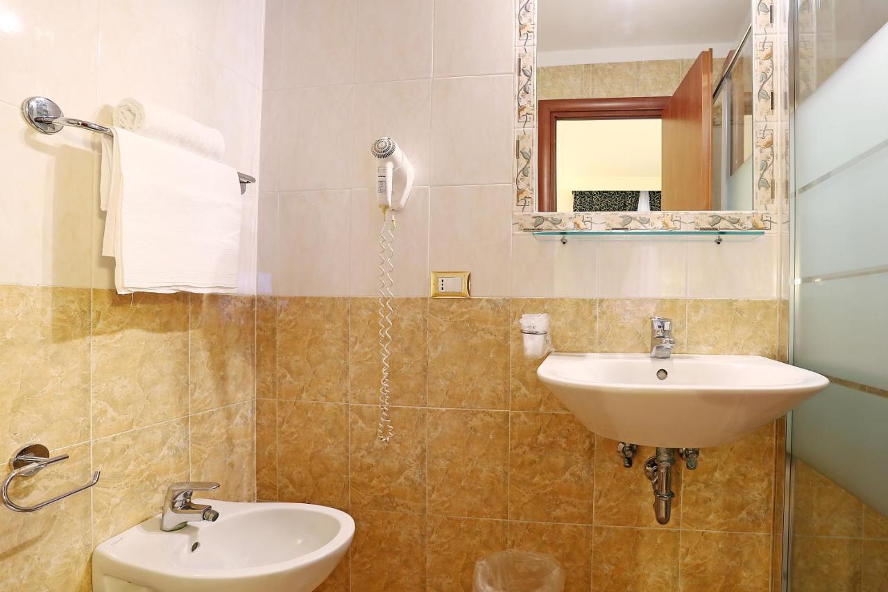 Bed & Breakfast Adorasuite 3*
