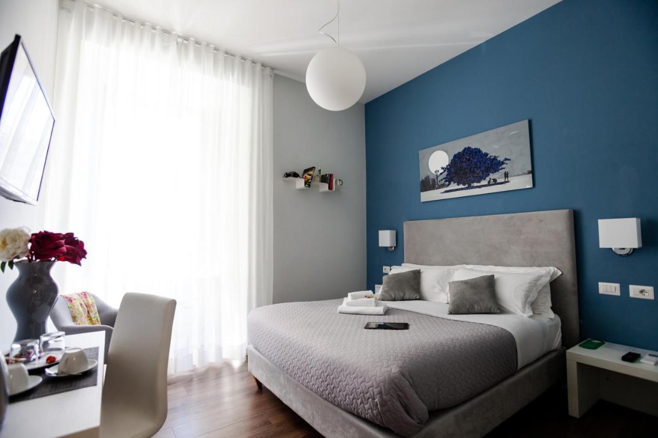 Eighty Four Luxury Pensión 3*