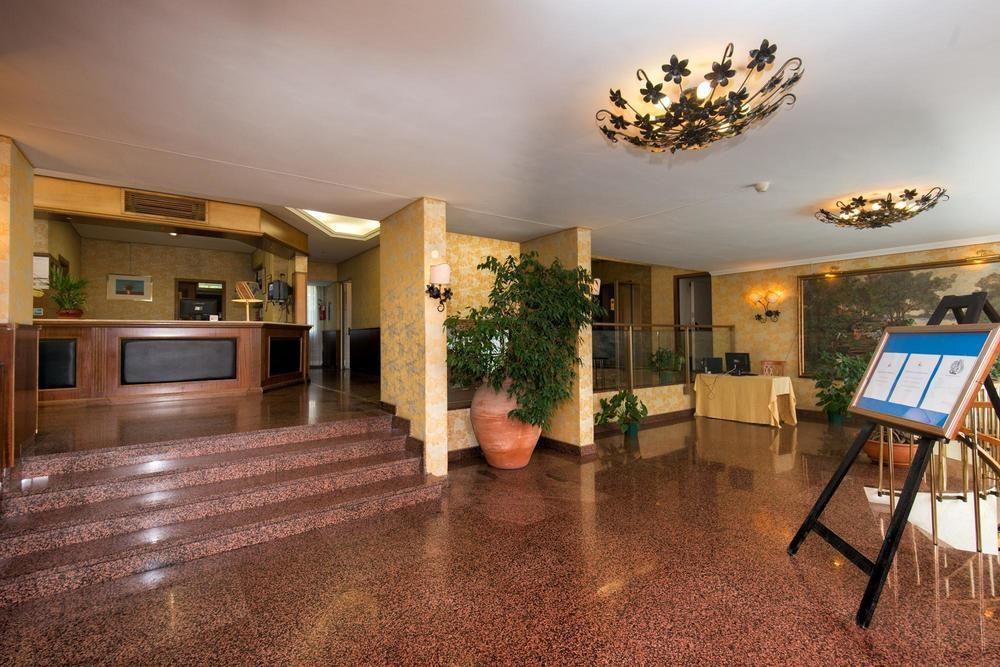 Park Blanc Et Noir Hotel 3*