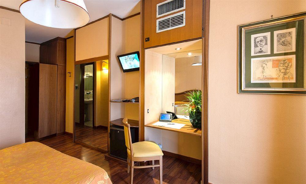 Park Blanc Et Noir Hotel Rom