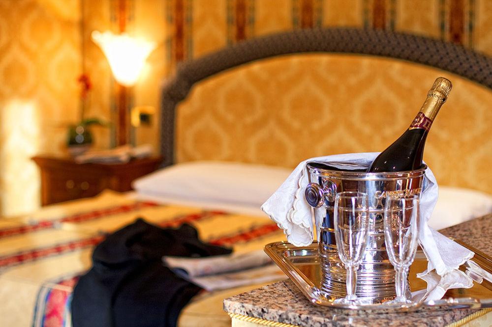 Hotell Raffaello - Sure Collection By Western Roma