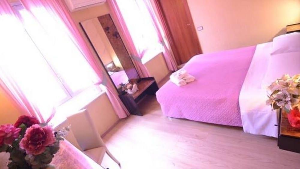 Hotel Capri 2*