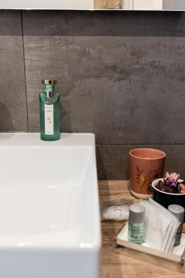 Pensión Eighty Four Luxury 3*