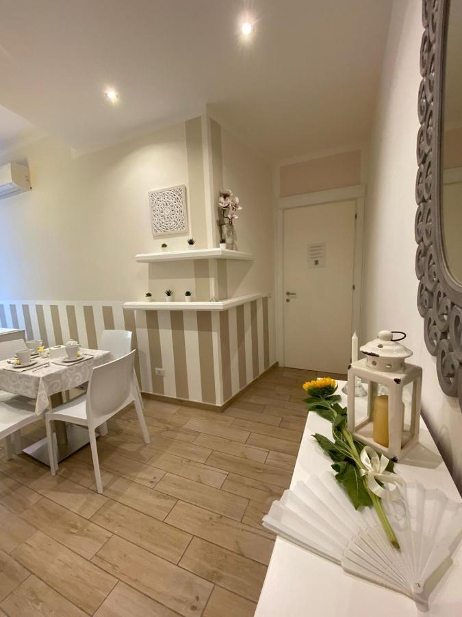 Lovely Nights - Luxury Rom