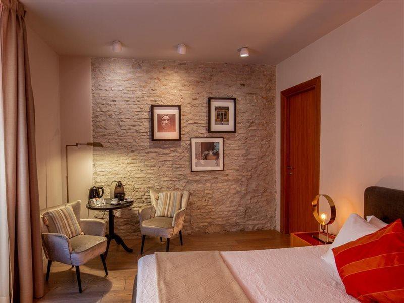 Down Town - Domus Collection Hotel Roma