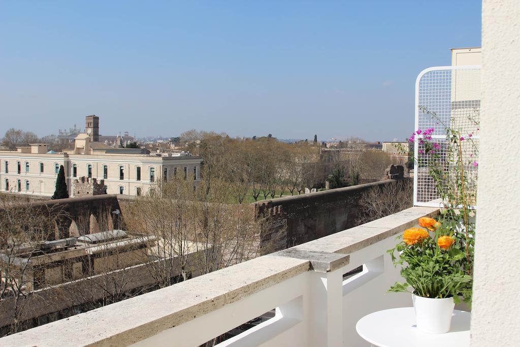 Acomodação com café da manhã  Windows On Roma