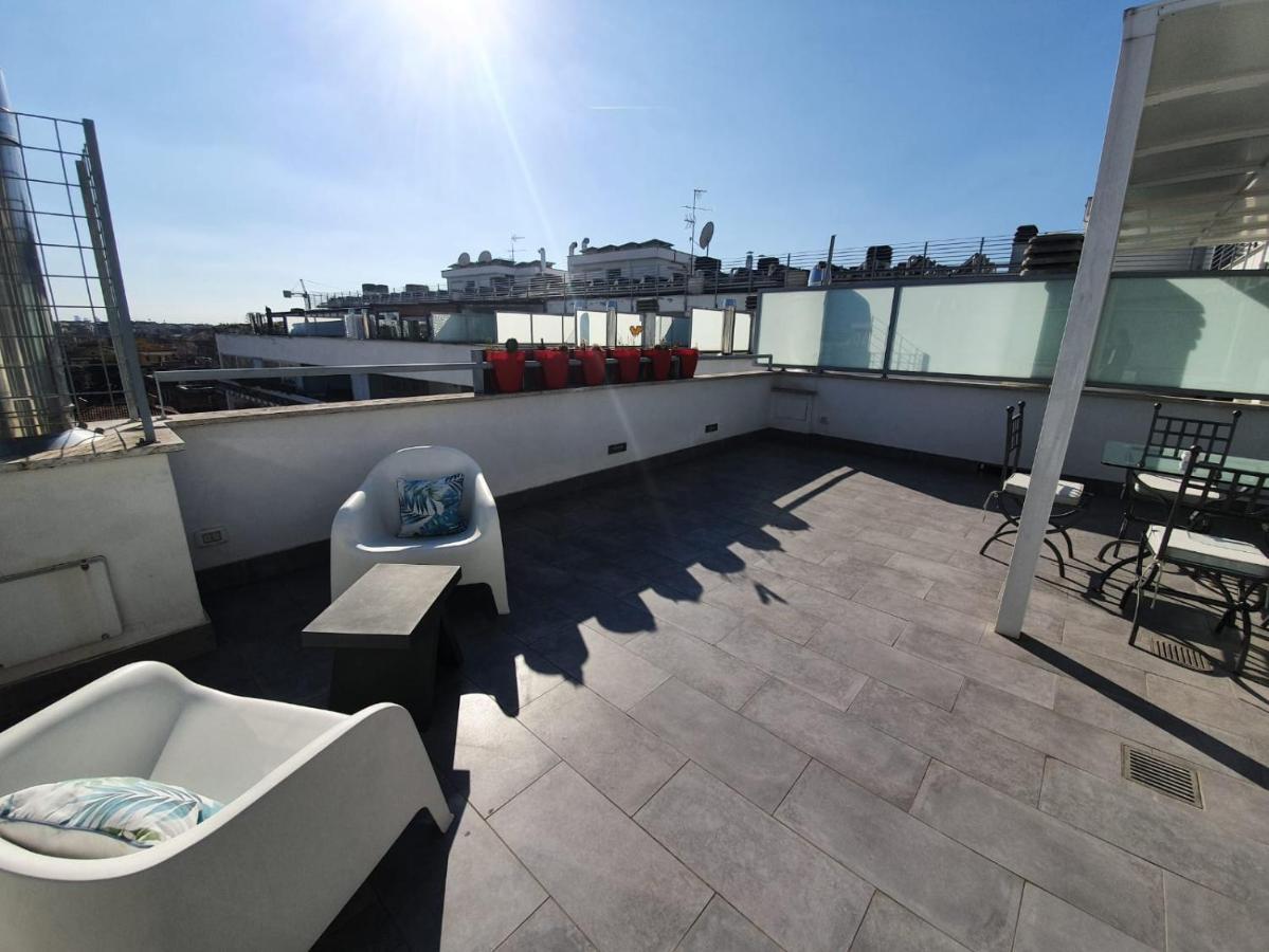 Penthouse 41 In Trastevere With Big Terrace *