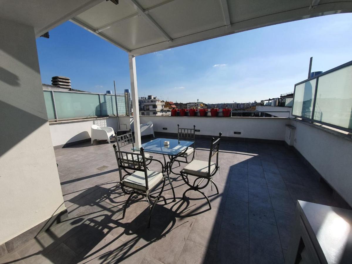Penthouse 41 In Trastevere With Big Terrace