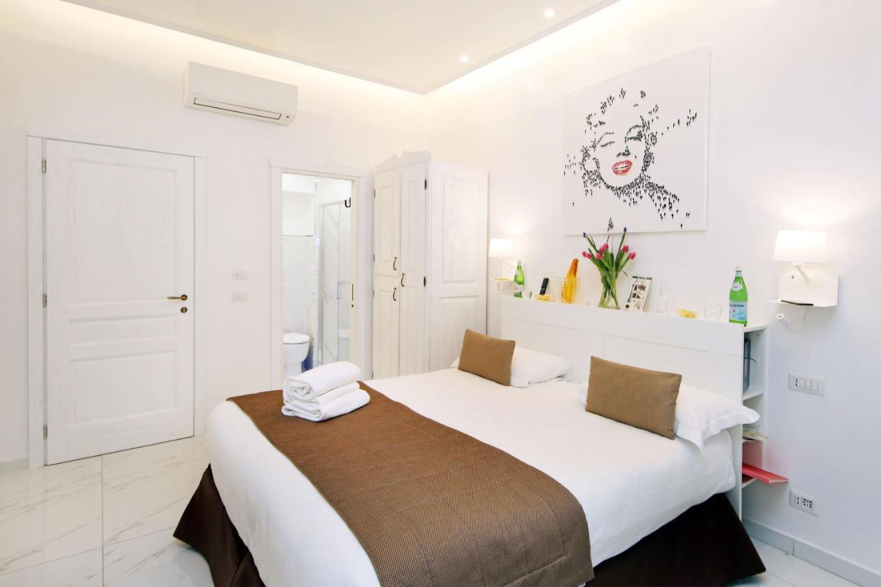 La Maisonnette Tritone Trevi Rom