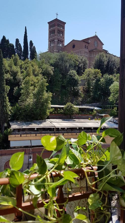 Le Tre Sorelle A Testaccio Bed & Breakfast
