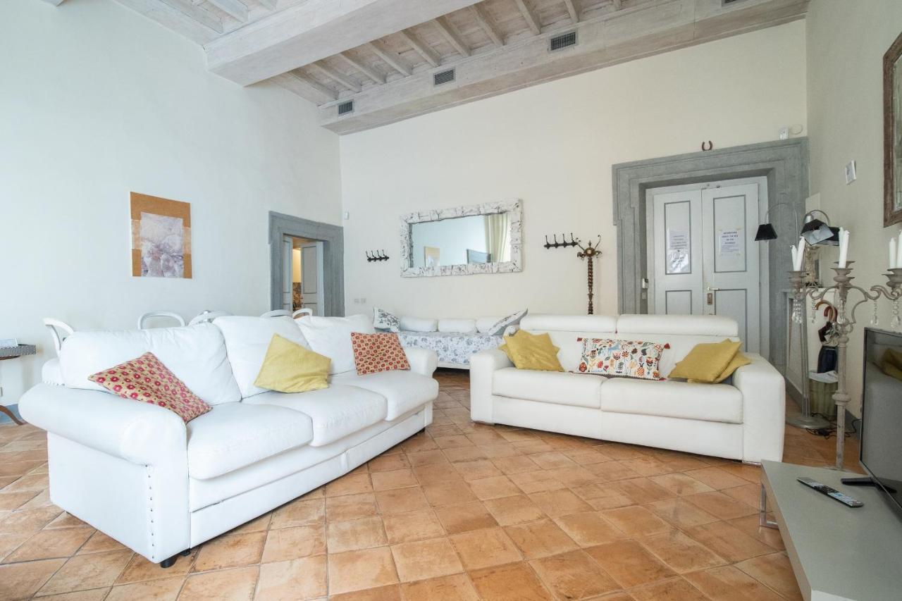 Via Dei Cartari Luxury Appartament