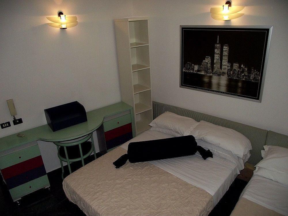 Elide Hotell 3*