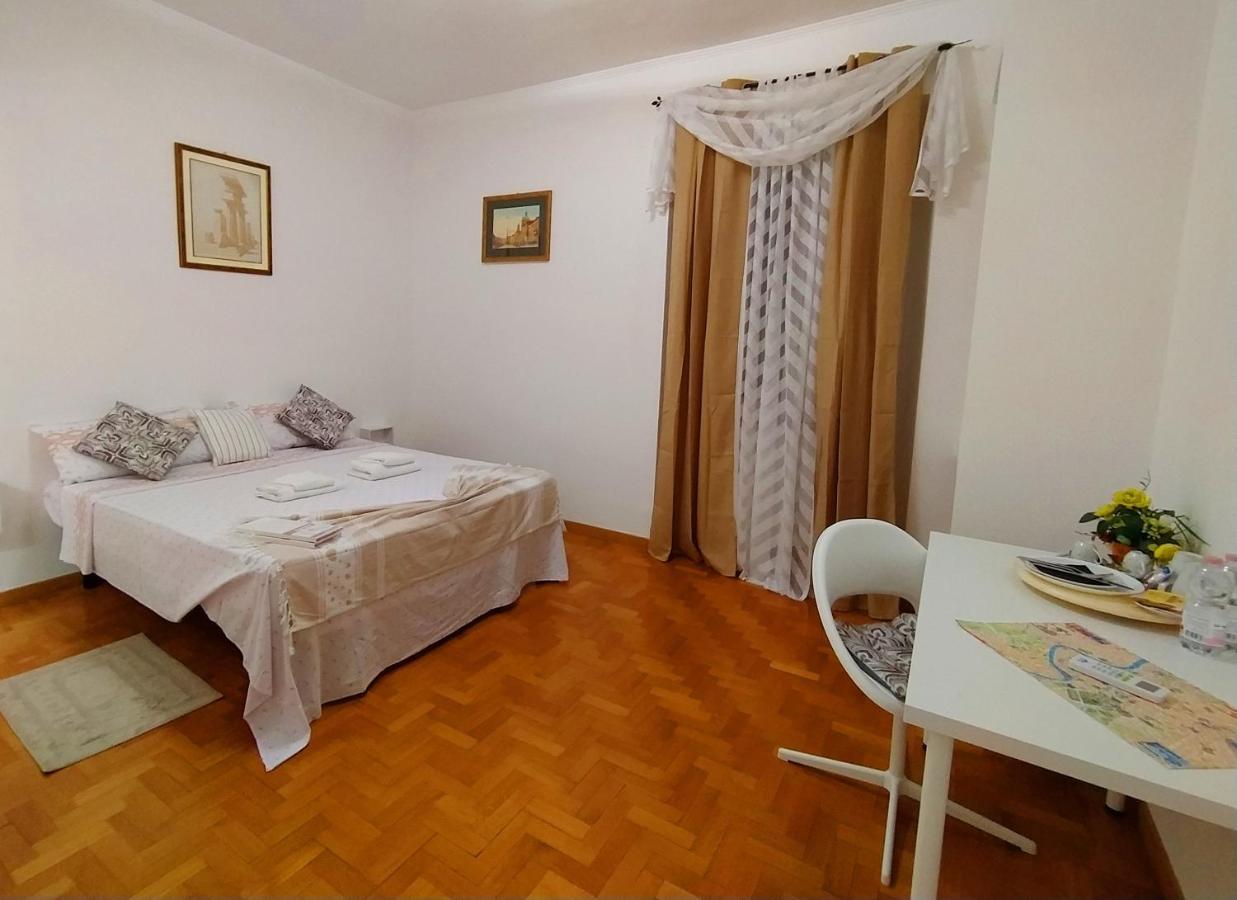 Guest house Genesis