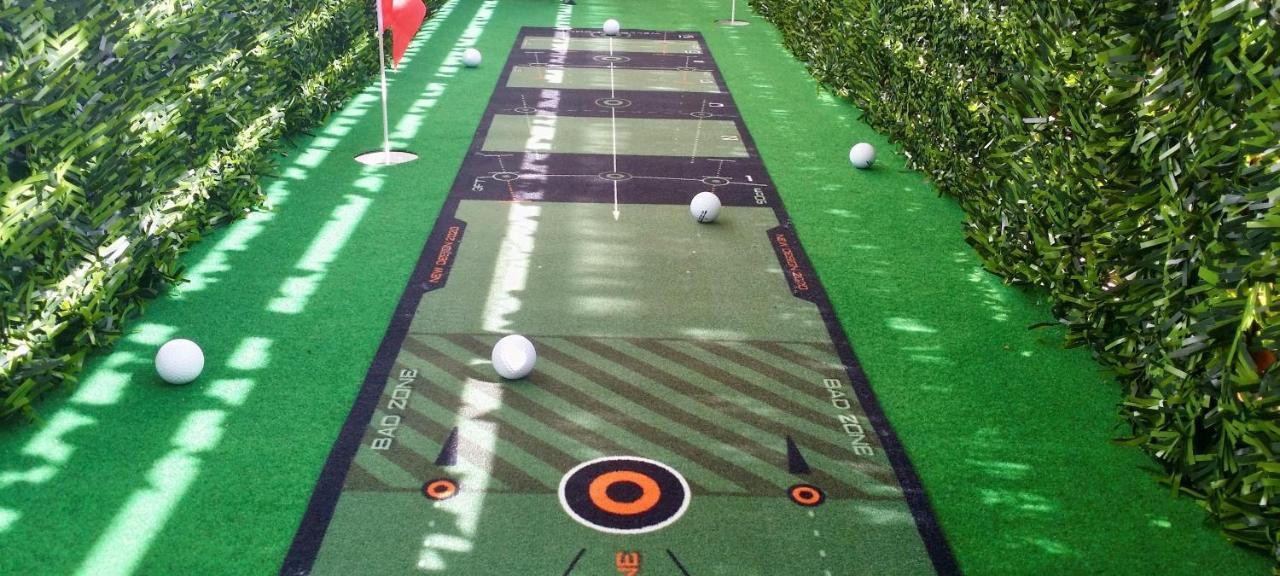 Elegant Vatican Metro&golf *