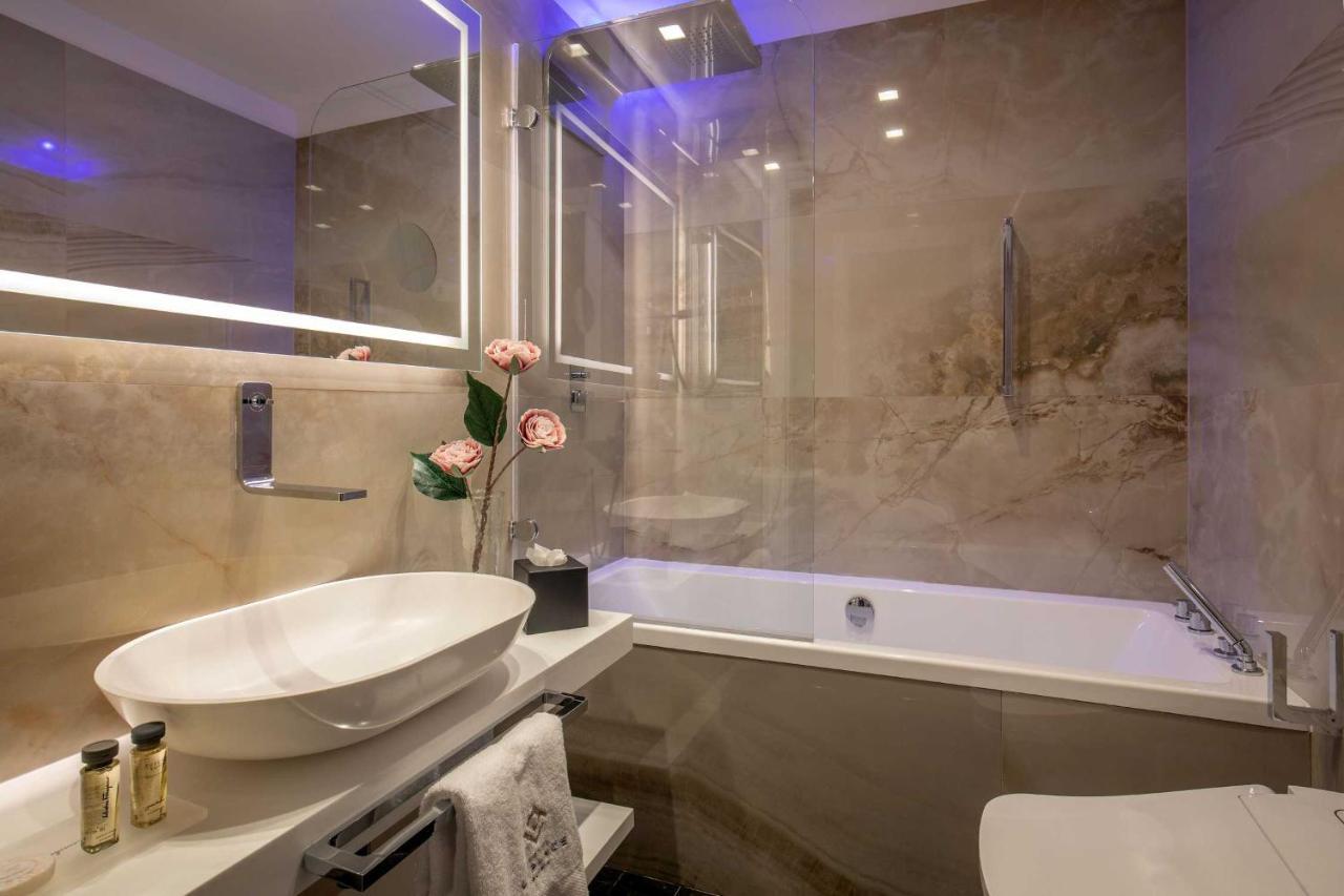 Hotel La Place