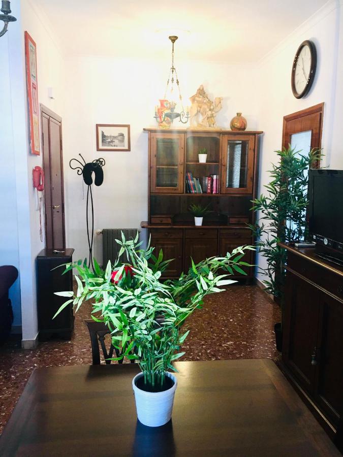 Panoramic And Bright Penthouse Is Waiting For You Rom