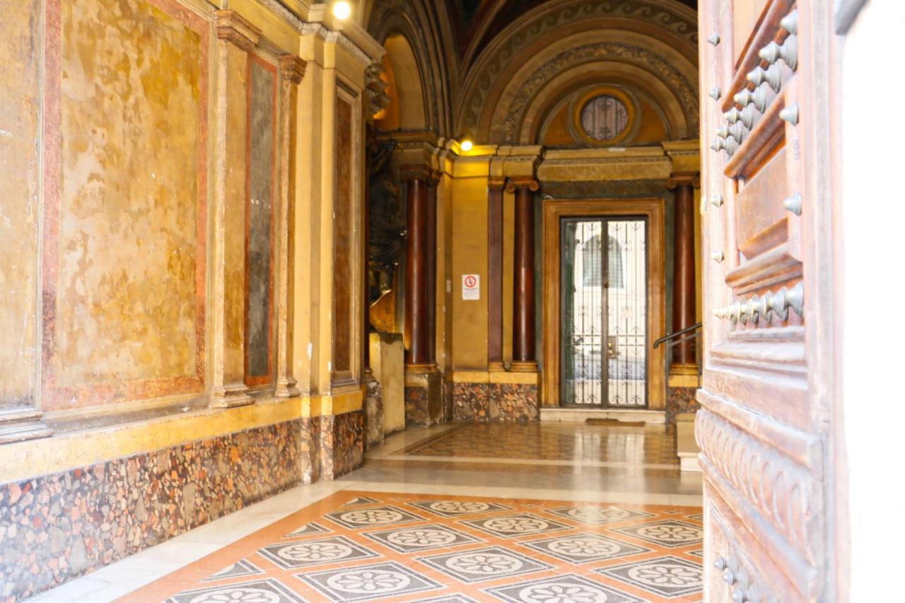 Florea Palace Pensión Roma
