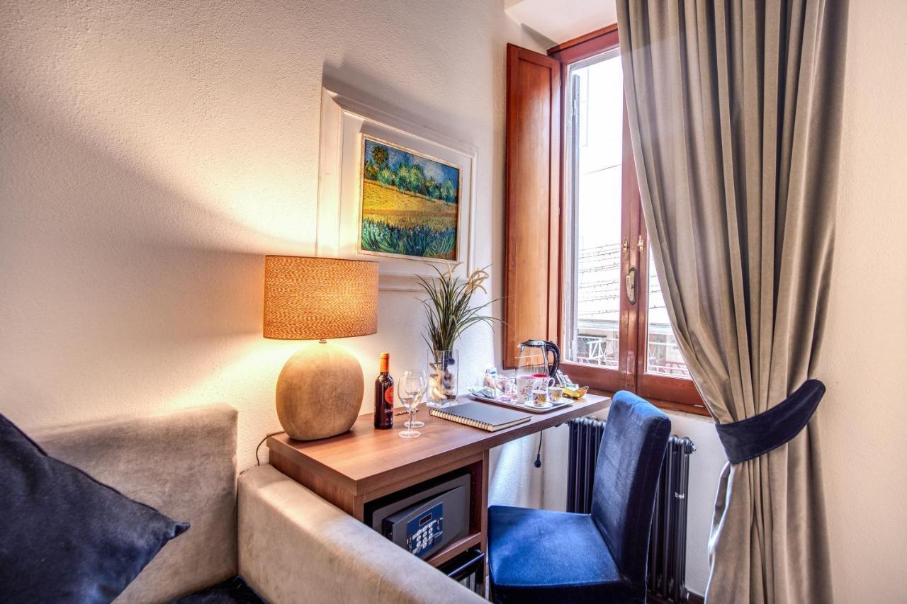 Tritone House Roma