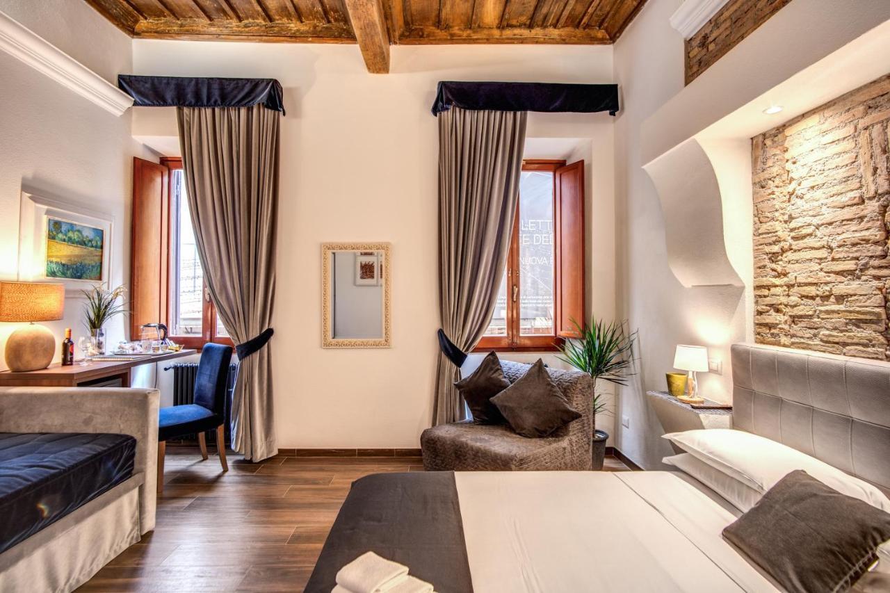 Tritone House 4*