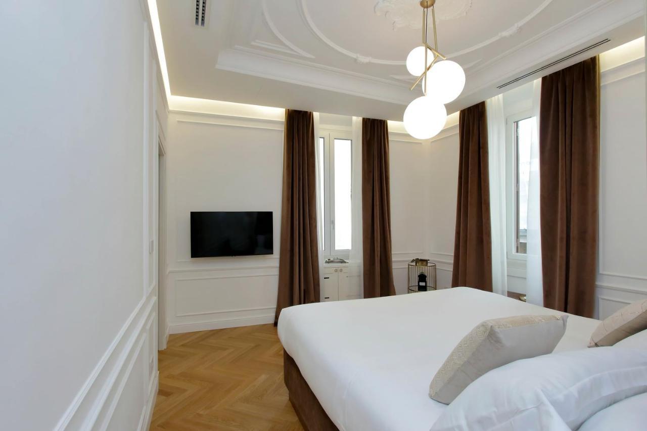 Domna Luxury