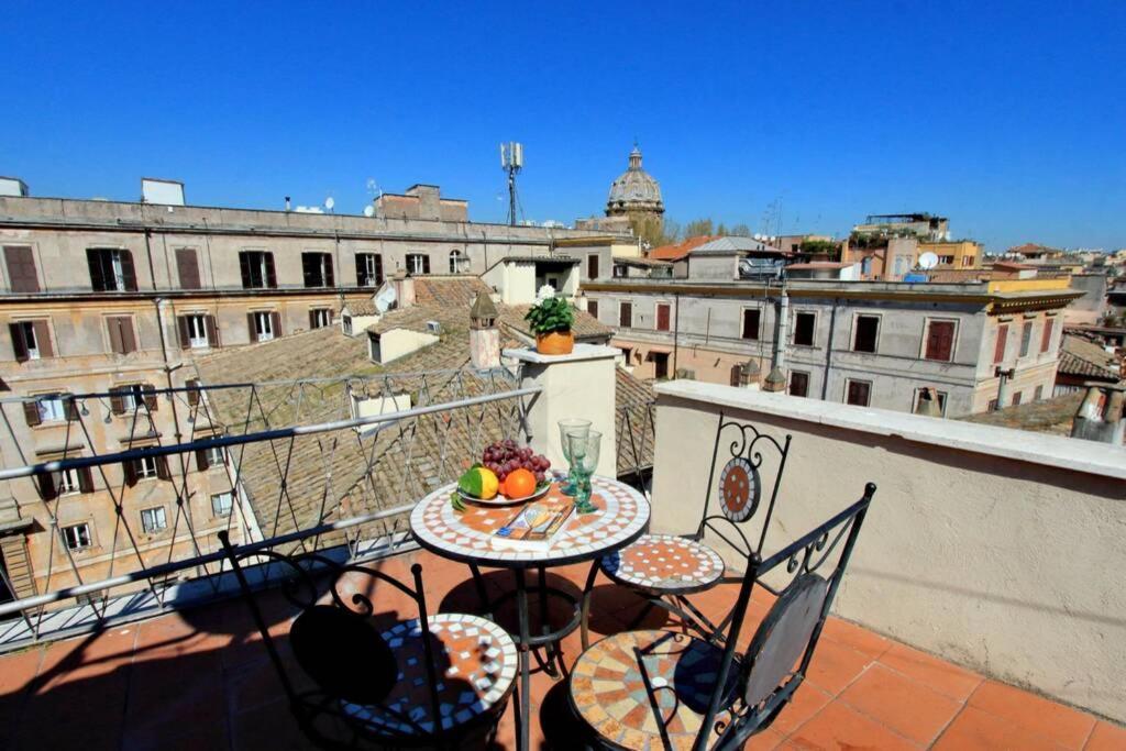 Arco De Cenci Apartment *
