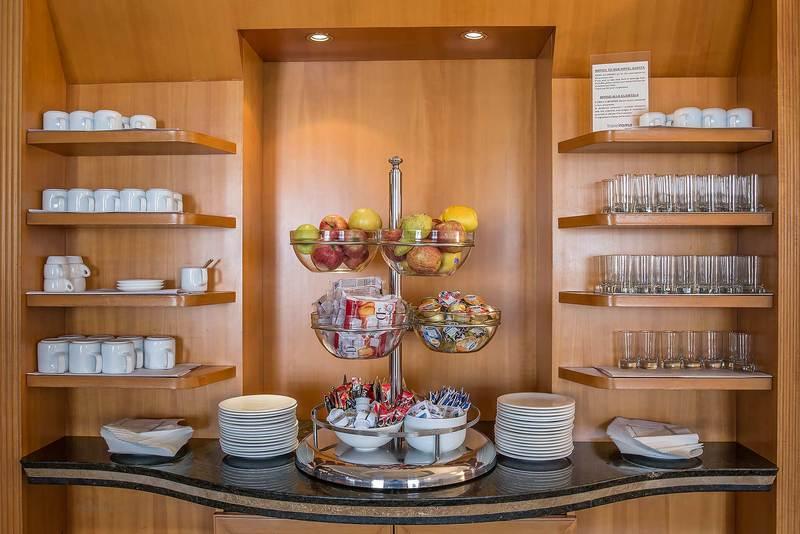 Hotell Tritone