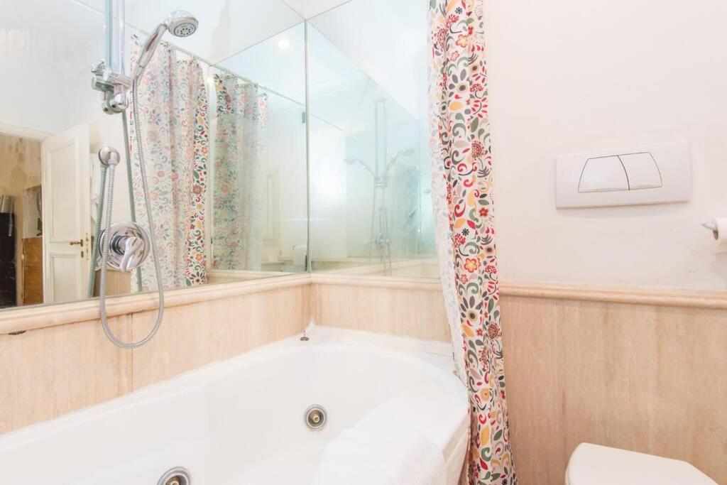 Ghetto Enchanting Terrace Apartment Rom