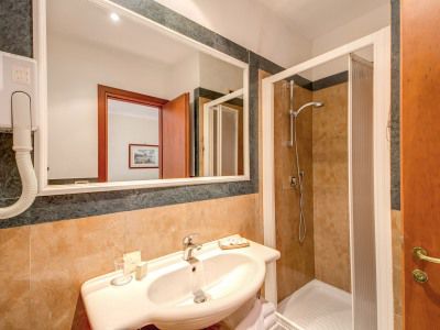 Romoli Hotell