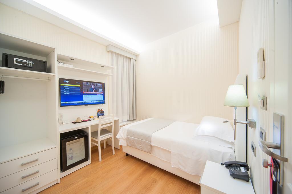 Trevi 41 Hotell