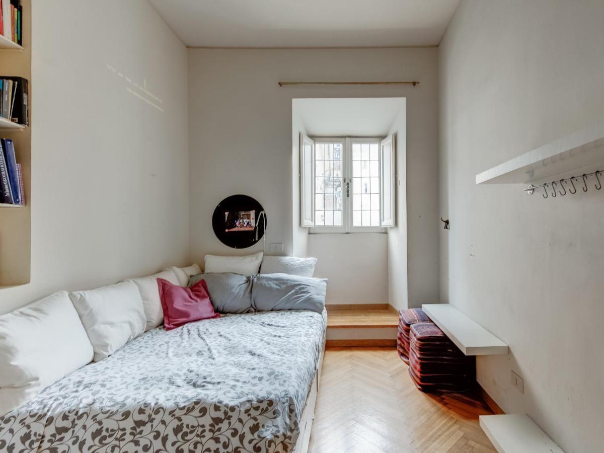 Apartamento Coronari Enchanting Two Bedroom *