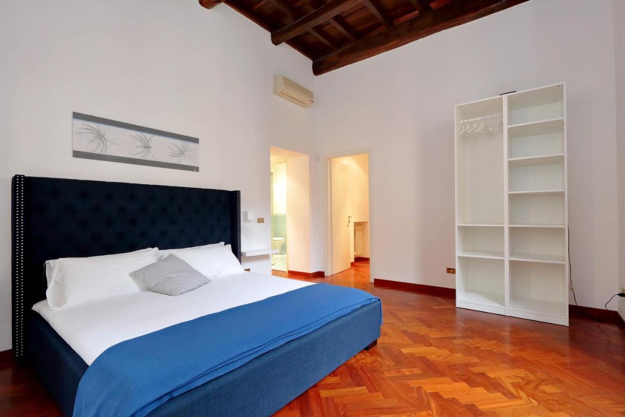 Campo dei Fiori 3-Bed Apartment hi standing Appartamento *
