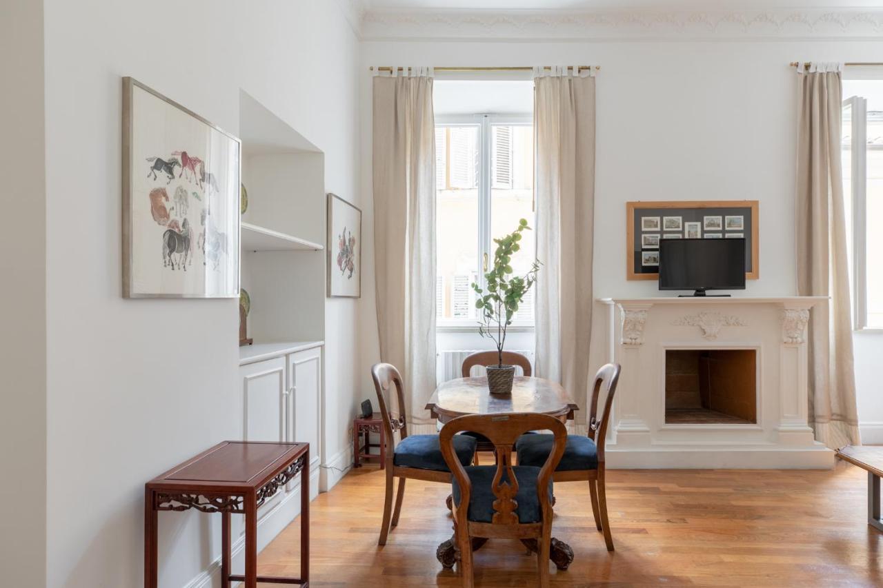 Iflat Elegant In 18th Century Palace Apartamento