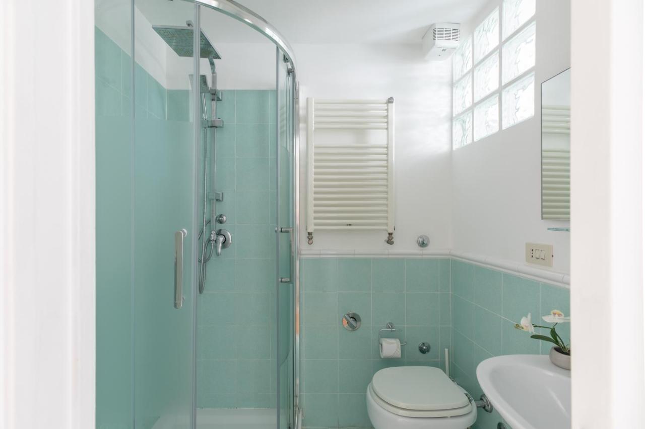 Iflat Elegant In 18th Century Palace Roma