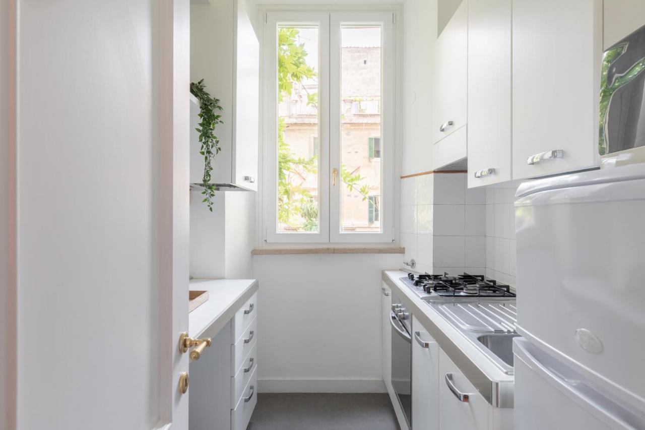 Iflat Elegant In 18th Century Palace Apartamento *