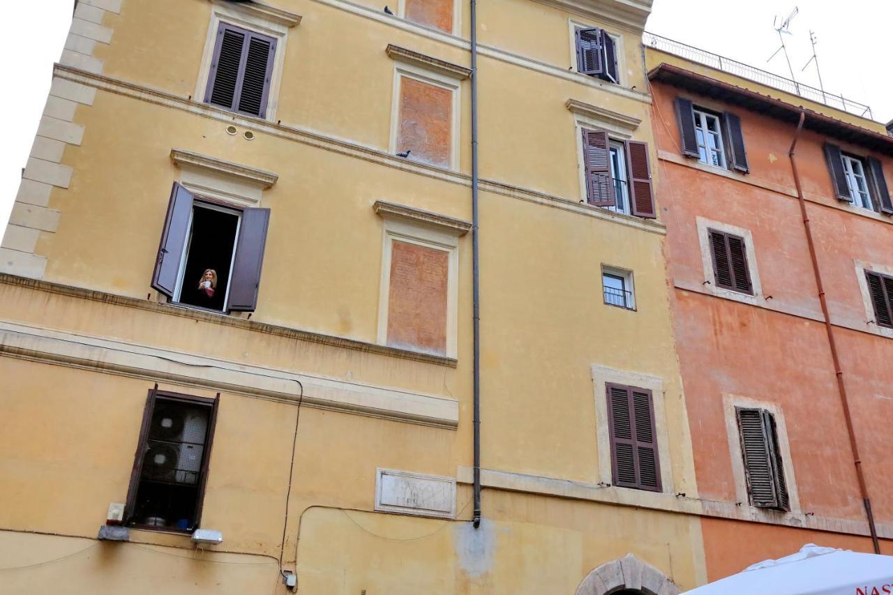 Appartamento Campo dei Fiori 3-Bed Apartment hi standing