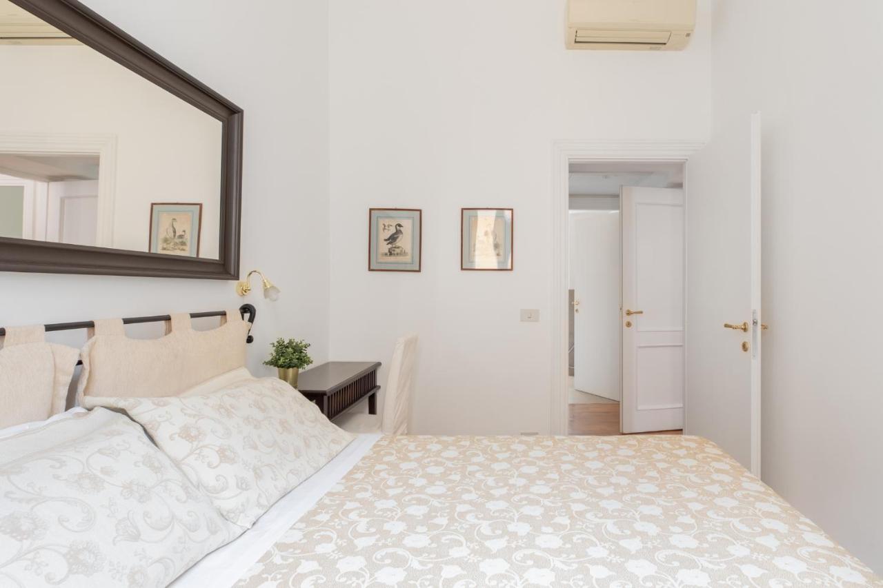 Iflat Elegant In 18th Century Palace Apartamento *