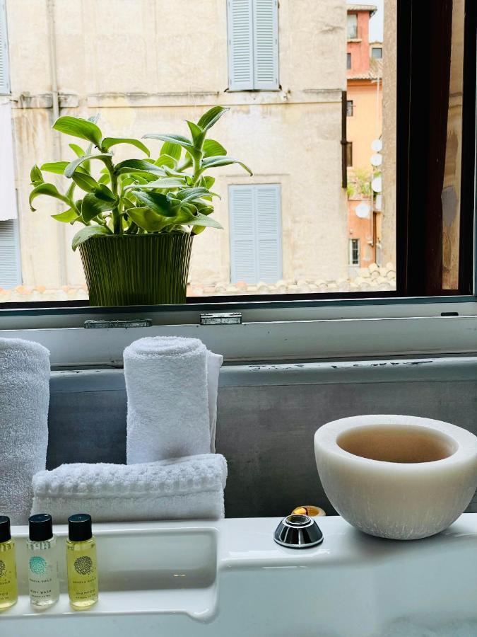 Town House Spagna- Luxury With Jacuzzi Bath Pensión Roma