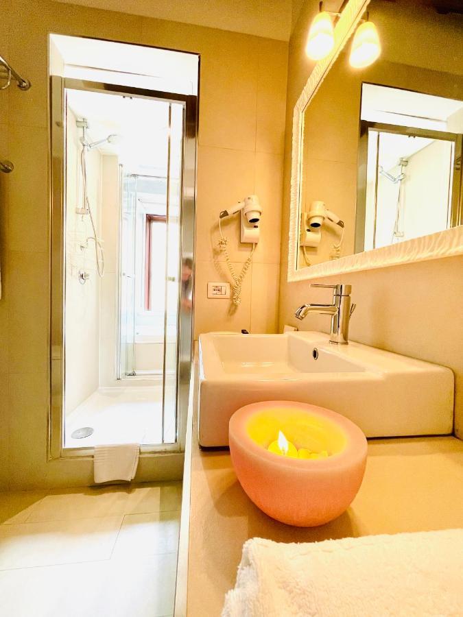 Town House Spagna- Luxury With Jacuzzi Bath Pensión Roma