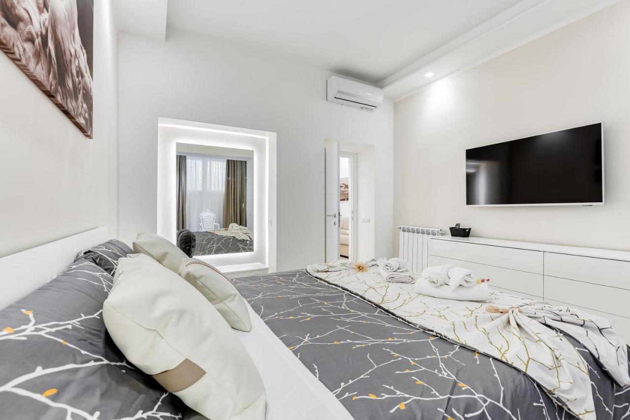 Bmga L The White Crown In Testaccio Apartment Rome