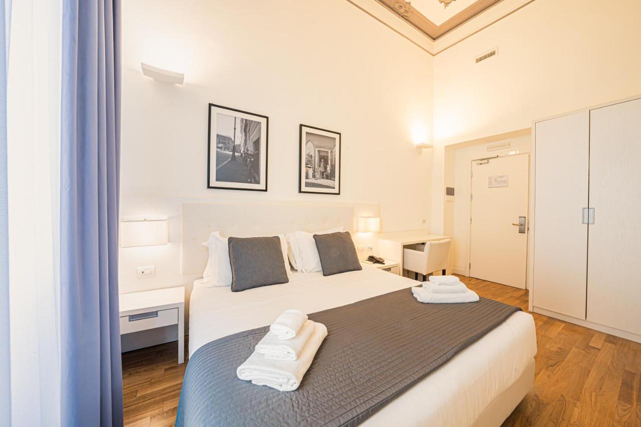 Capitals Luxury River Gjestgiverier 2*