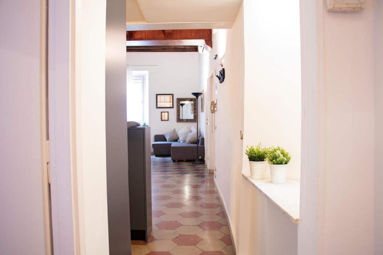 The Rent - Piazza Di Firenze Apartment Rome