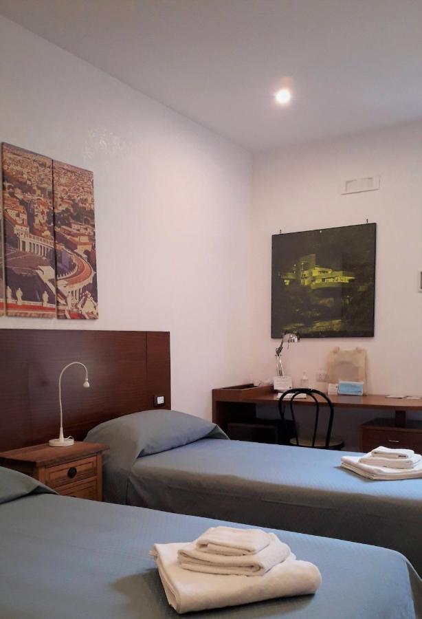 Guest house L'oasi Al Pigneto -