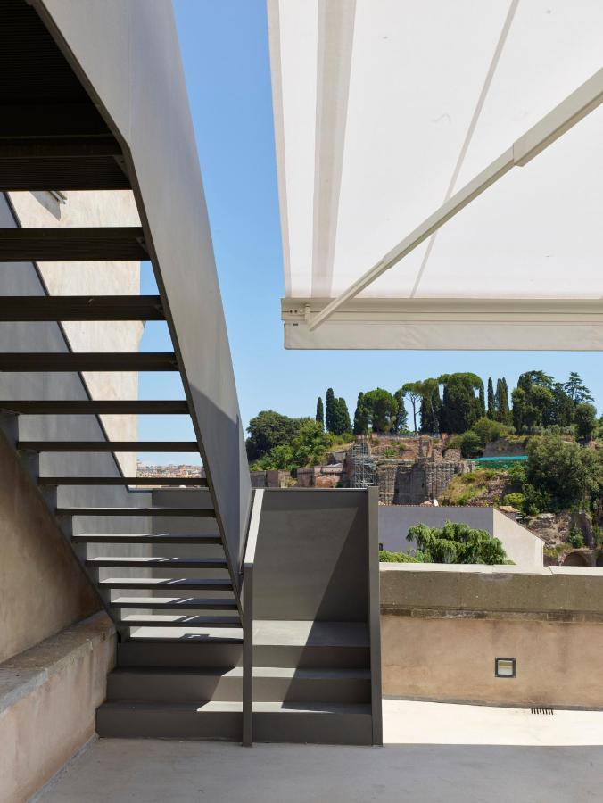 Rhinoceros 5* Roma