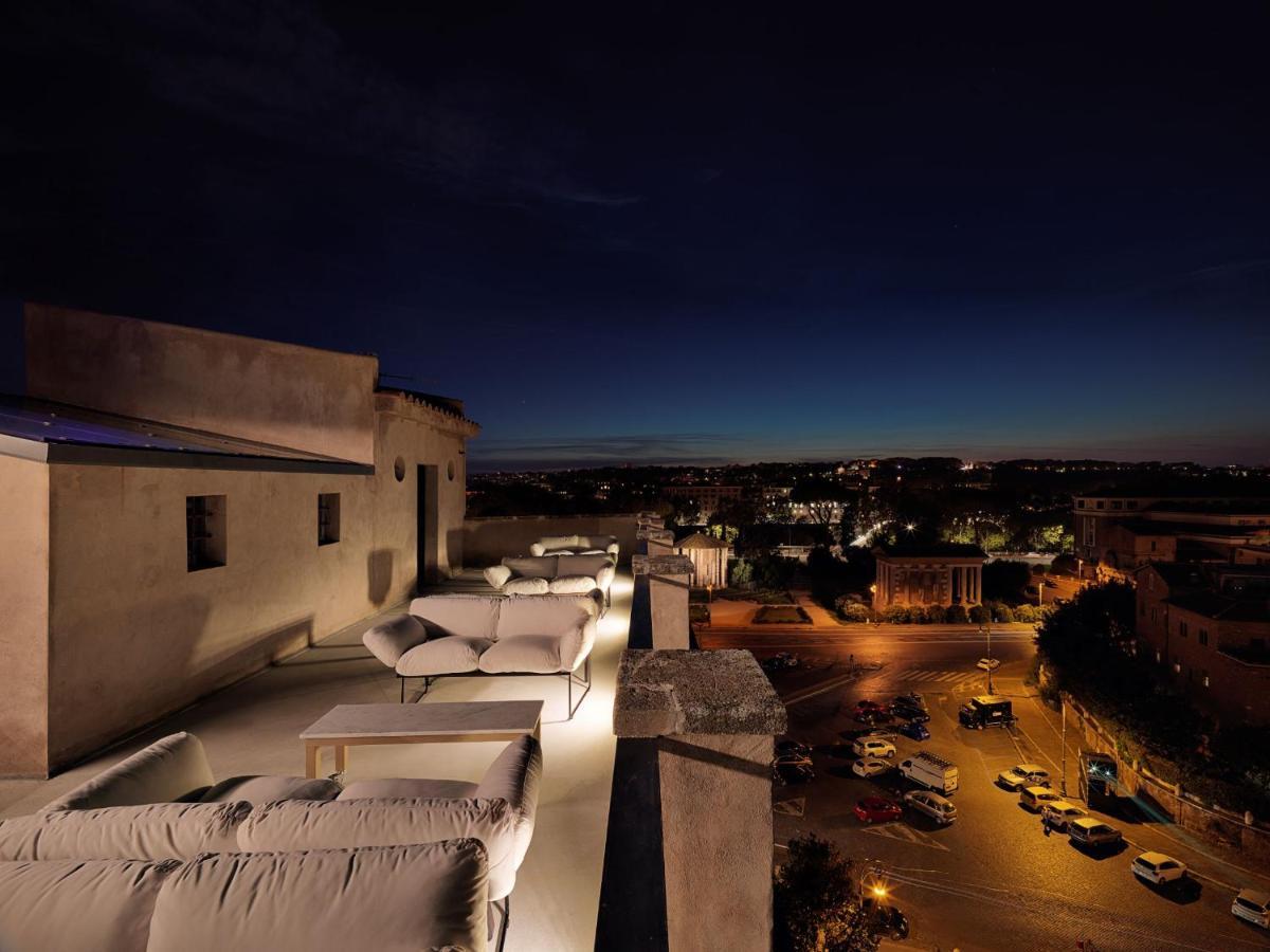 Rhinoceros Aparthotel 5*