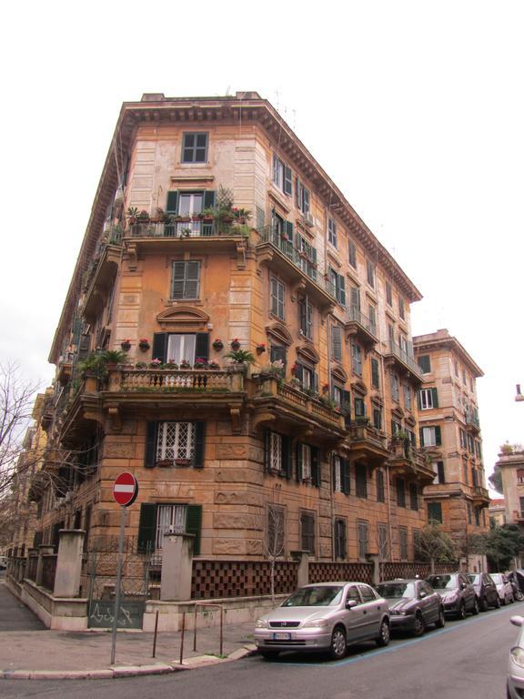 Bed & Breakfast Sessoriana Rome