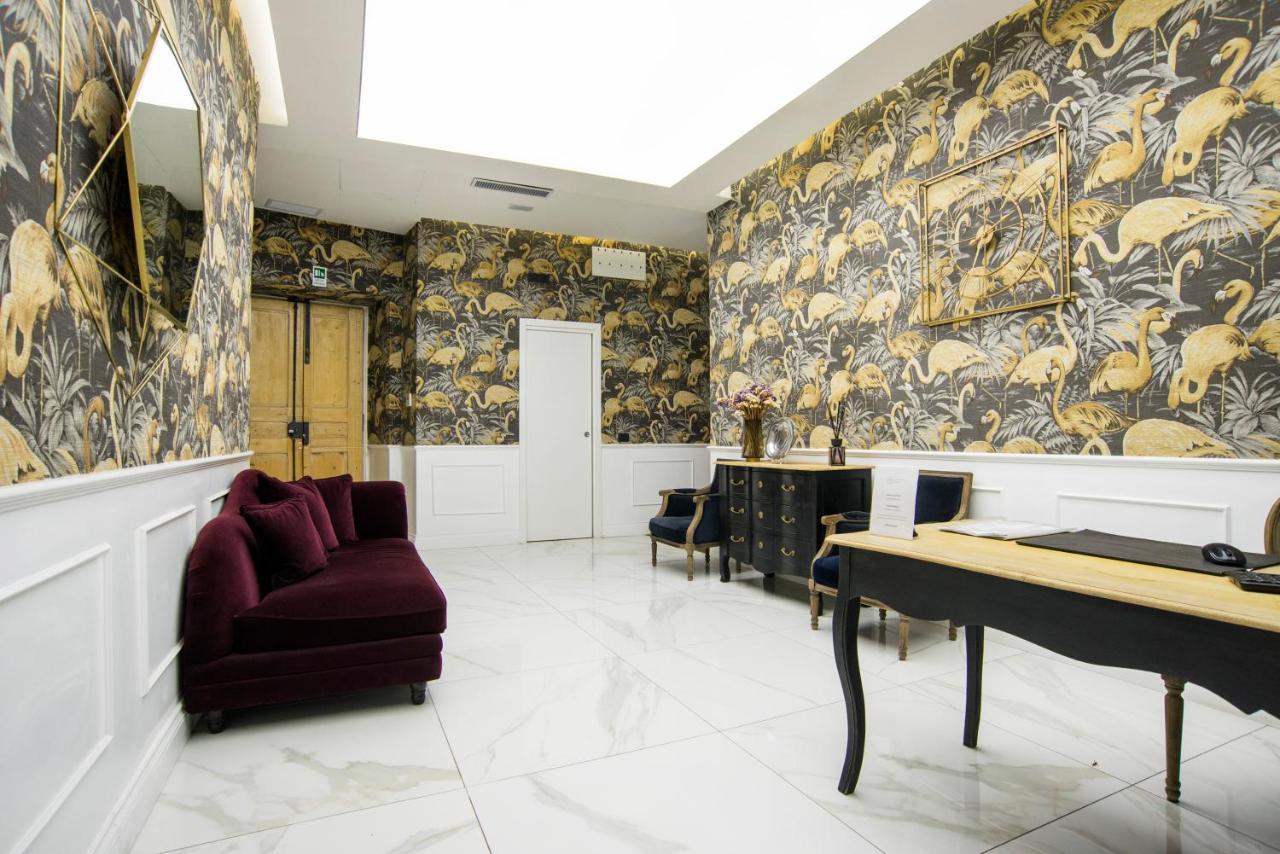 Via Veneto 3* Roma